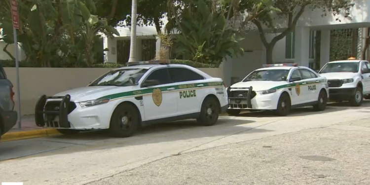 Miami-Dade Police Department to convert into a sheriff's office